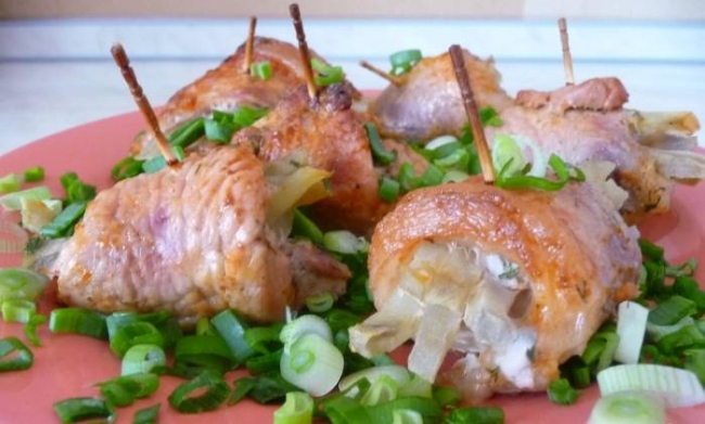 Свиные рулетики с картофелем - «Блюда из мяса»