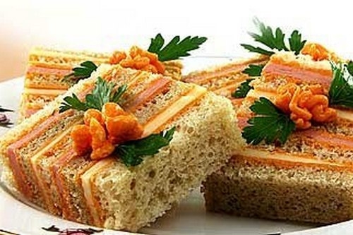 Оригинальный полосатый бутерброд - «Закуски»