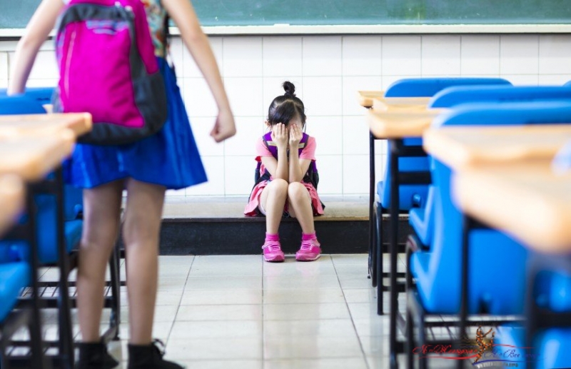 "Учитель французского лично проверяла у девочек прокладки": об унижениях в школе - «Дети»