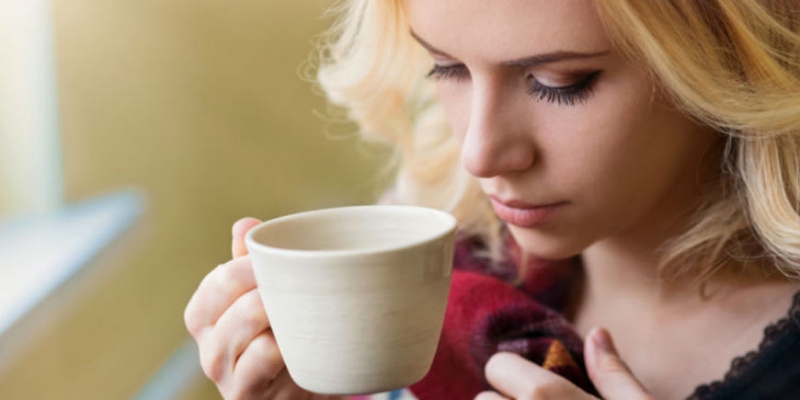 Почему не следует пить кофе по утрам - «Здоровье»
