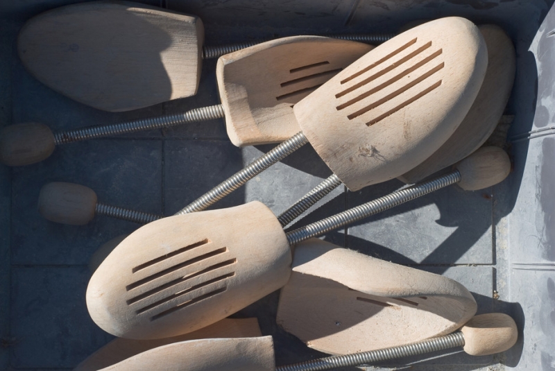 1. Не носите одну пару каждый день - «Мода»