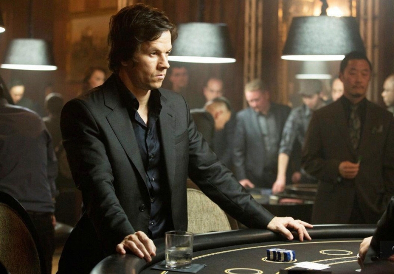 1. Он не стремится заработать деньги - «Любовь»