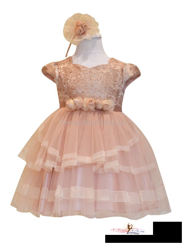 Красивые платья и костюмы: почему же дети отказываются их носить?