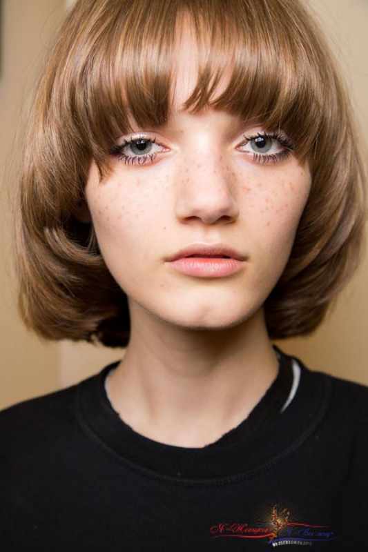 Модные челки 2016: фото стильных укладок с подиумов