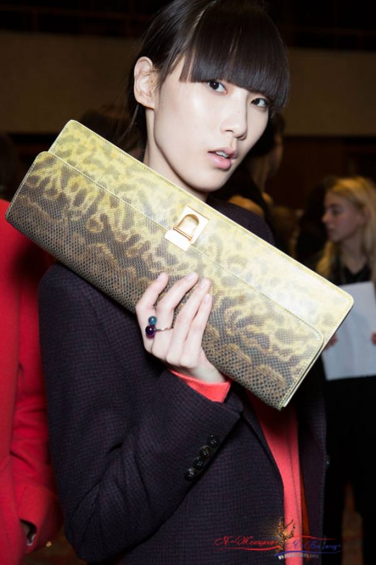 Модные челки 2016: фото стильных укладок с подиумов