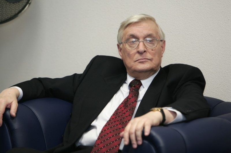 Детство и учеба - «Любовь»