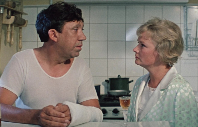 Детство и первые шаги в кино - «Любовь»