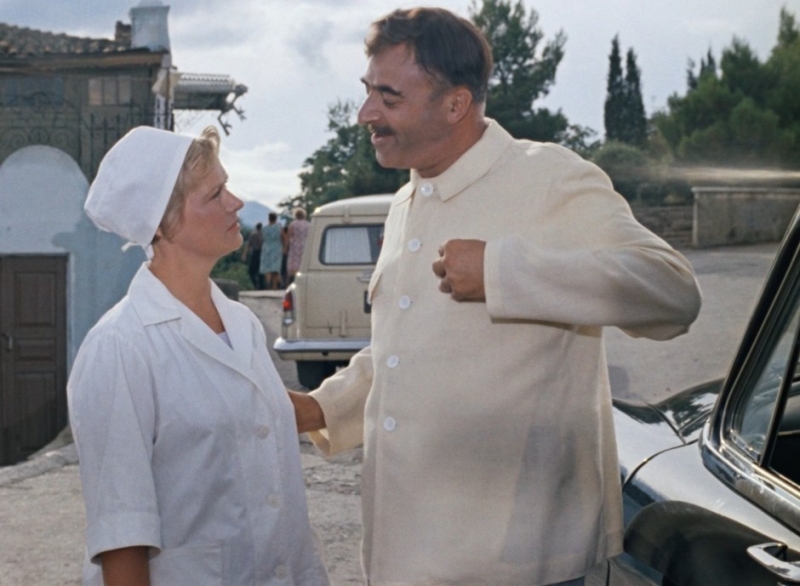 Детство и первые шаги в кино - «Любовь»