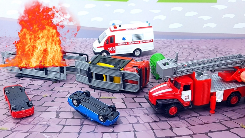 Машинки Пожарная Скорая Помощь Мусоровоз Транспортировщик Машинки для мальчиков ТехноПарк Toys Cars  - «Видео советы»