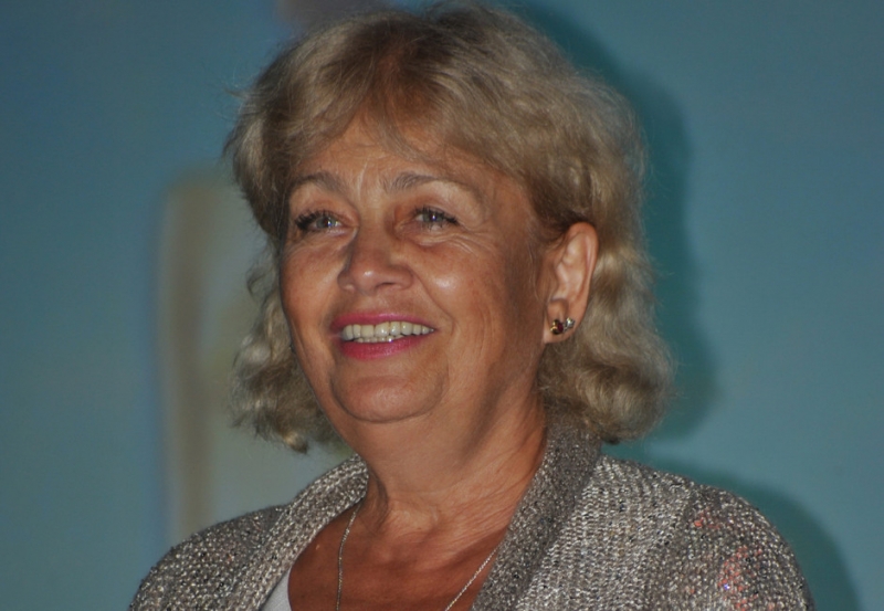 Начало карьеры - «Любовь»