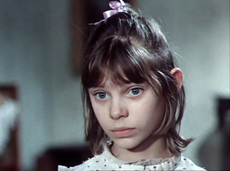 Детство и первые шаги в кинематографе - «Любовь»