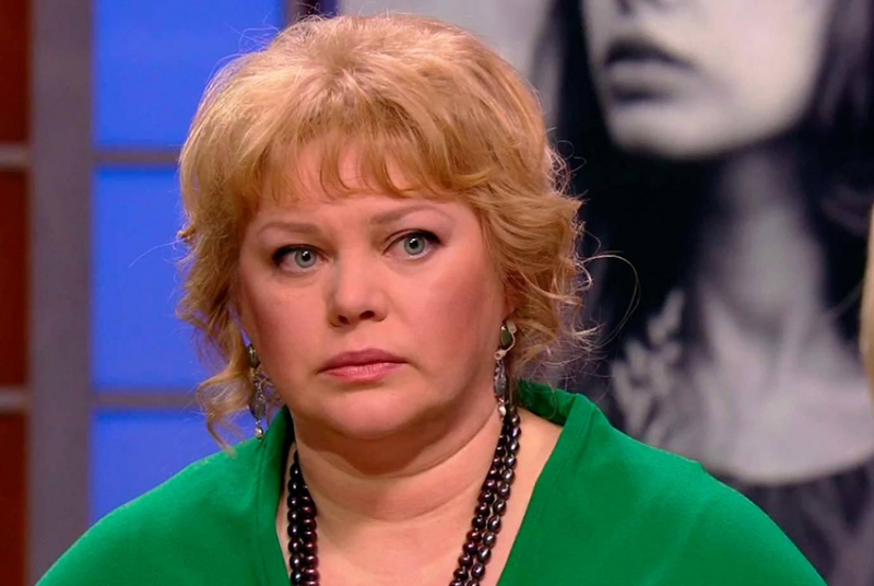 Детство и первые шаги в кинематографе - «Любовь»