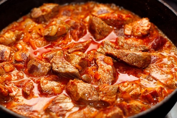Венгерский гуляш со сладким перцем - «Блюда из мяса»