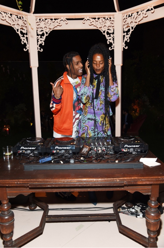 В Нью-Йорке началось цветение GUCCI