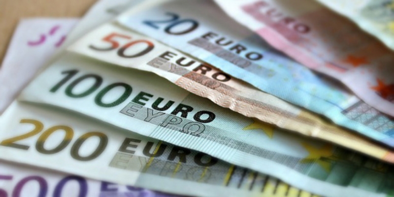 Евро открыл сезон роста - «Бизнес»