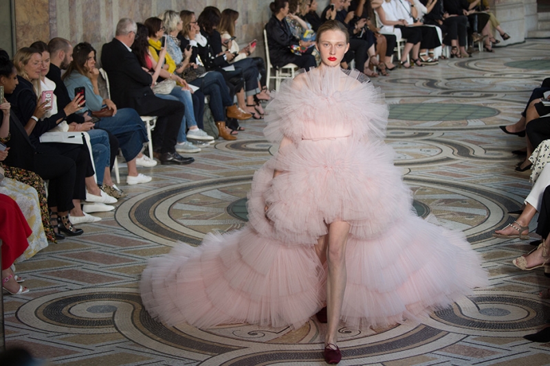Показ Giambattista Valli Couture - «Стиль жизни»