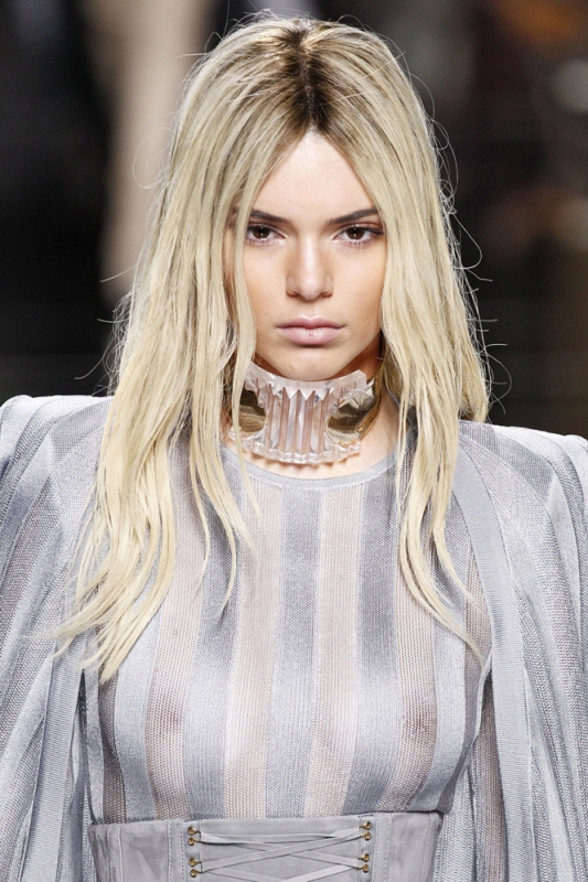 15 случаев, когда Кендал Дженнер показала соски на публике