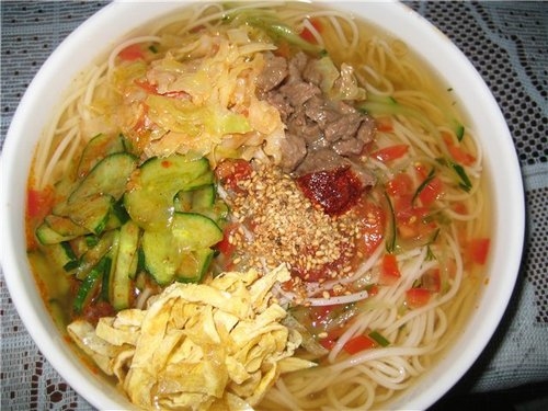 Холодный корейский суп «Кукси» с говядиной - «Первое блюдо»