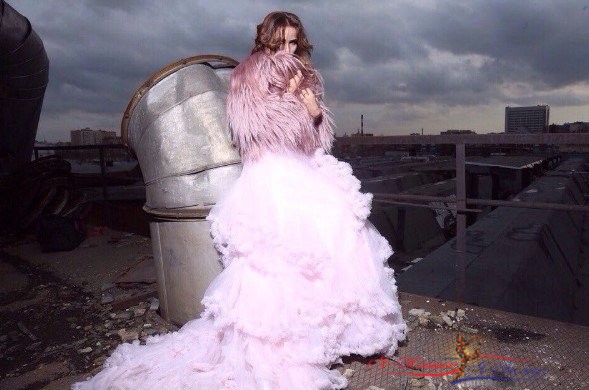 Айза Анохина в розовом платье превратилась в пирожное - «Красота»
