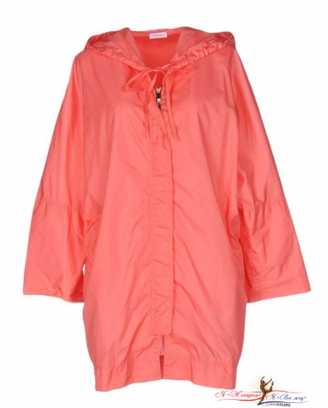 Встречаем осень: 15 стильных дождевиков для женщин 40+ - «Красота»