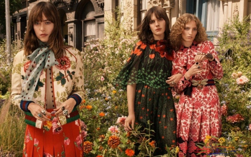 Невероятно красивая реклама парфюма: Дакота Джонсон представит новый аромат Gucci Bloom - «Красота»