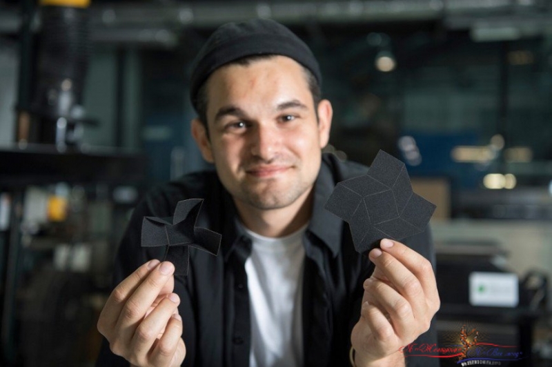 Британский дизайнер придумал одежду, растущую вместе с детьми - «Дети»