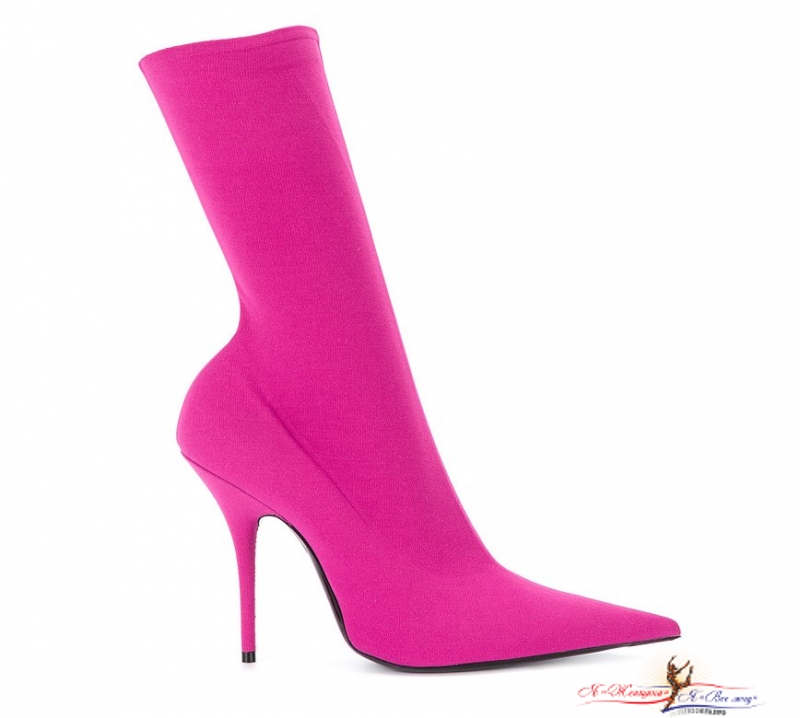 Актуальный тренд сезона осень-зима 2017/18 — сапоги-чулки - «Красота»