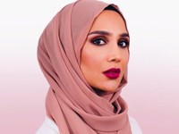 Модель в хиджабе стала лицом средства для волос - «Про жизнь»