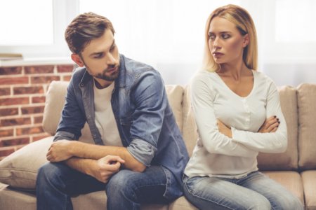 5 мужских фраз, которые говорят, что он тебя разлюбил - «Семейные отношения»