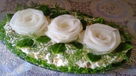 Салат «Три белых розы» - «Закуски»