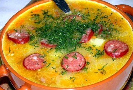 Самый быстрый суп с охотничьими колбасками - «Первое блюдо»