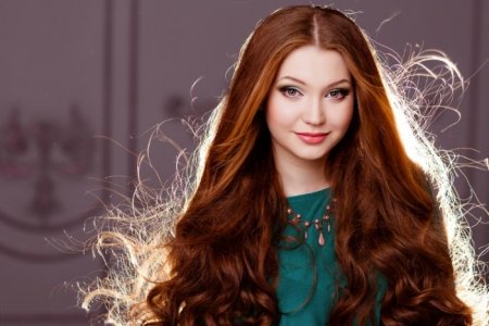 5 ежедневных привычек девушек с идеальными волосами - «Уход»