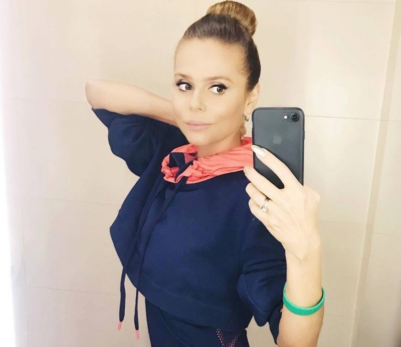 Похудевшая звезда «Блестящих» Ксения Новикова демонстрирует впалый живот - «Я и Здоровье»