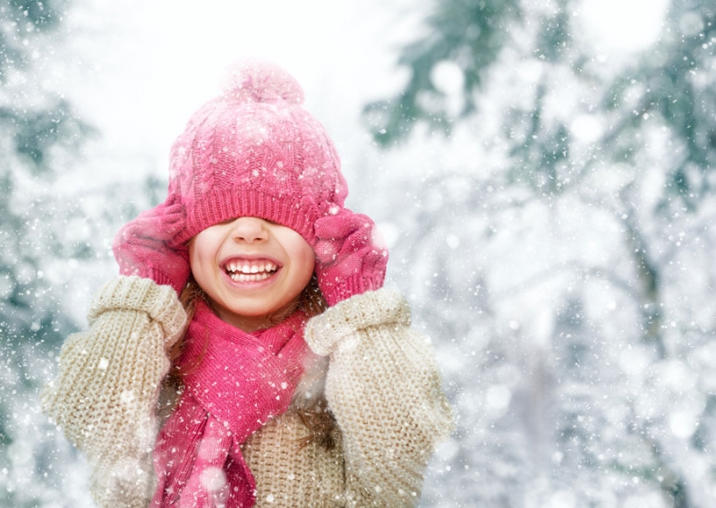 Снежные забавы: чем занять дошколят на зимней прогулке - «Дети»
