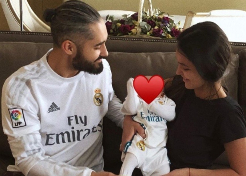 "Футболистом будет?": рэпер Мот и его супруга нарядили сына в форму "Реал Мадрида" - «Домашние Питомцы»