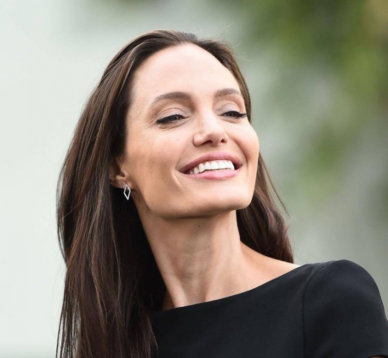Анджелина Джоли: с любовью отношусь к старению - «Красота»