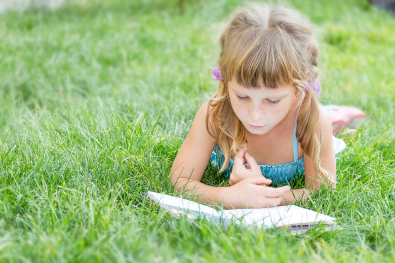 Что читать летом: 20 новых книг от книжного эксперта - «Дети»