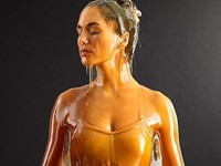 Фотограф снял в фотосессии моделей, облитых медом - «Про жизнь»