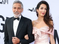 Клуни, Кокс и Энистон блистали на красной дорожке в Лос-Анджелесе - «Я как Звезда»