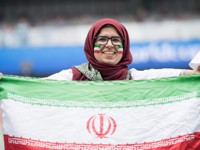 В Иране женщин впервые за почти 40 лет допустили на футбольный стадион - «Про жизнь»