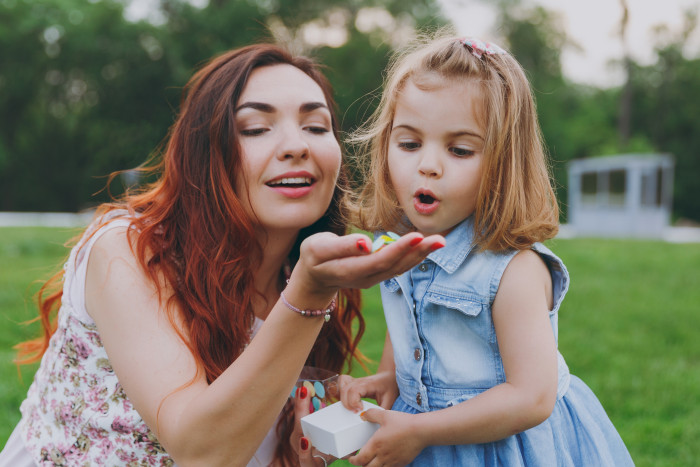 7 фраз, которые ни за что нельзя говорить дочери - «Семейные отношения»