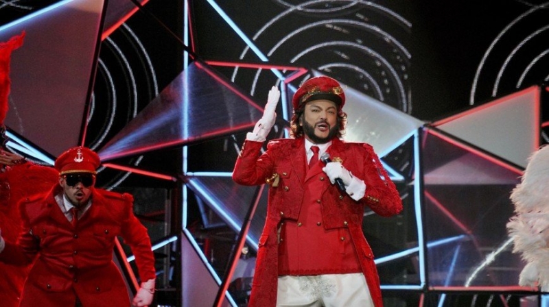 Концертный костюм Филиппа Киркорова сравнили с формой швейцара - «Домашние Питомцы»