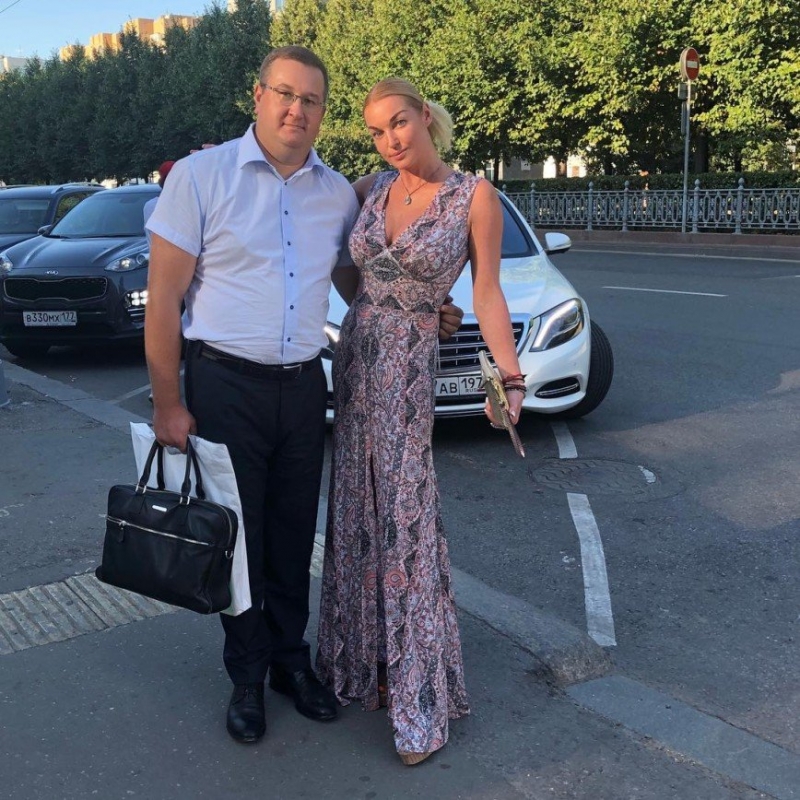Анастасия Волочкова выиграла суд против своего водителя - «Домашние Питомцы»