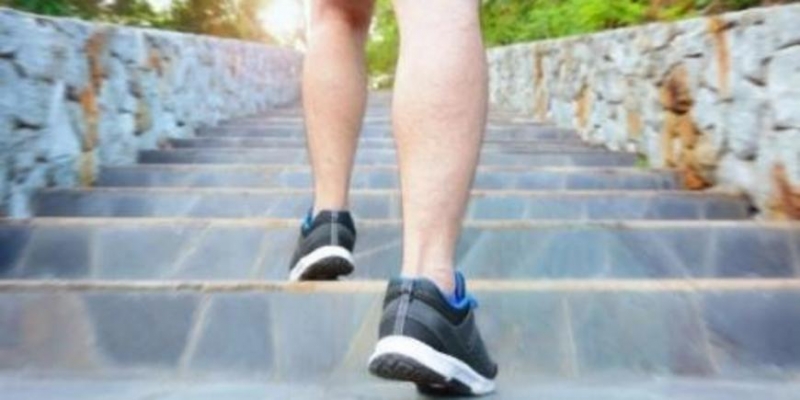 Почему нужно ходить по лестнице - «Здоровье»