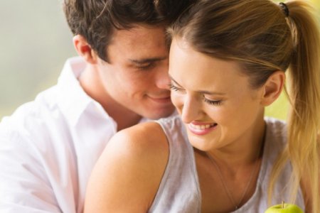 10 вещей, которые не делают счастливые пары в социальных сетях - «Семейные отношения»