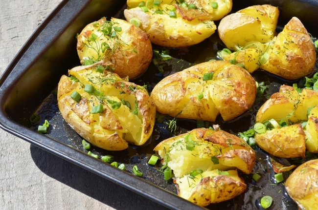 Мятая картошка в духовке — шедевр португальской кухни! - «Второе блюдо»