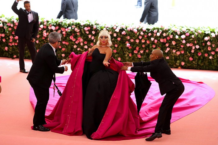Костюм 4 в 1: Леди Гага ошеломила самым необычным нарядом на балу Met Gala - «Я как Звезда»