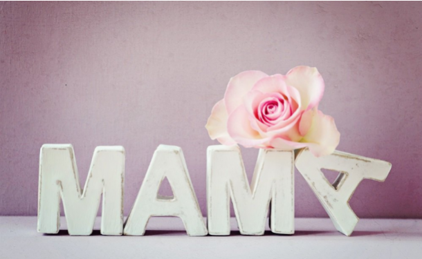 День матери 2019: трогательные поздравления в СМС - «СЕМЬЯ»