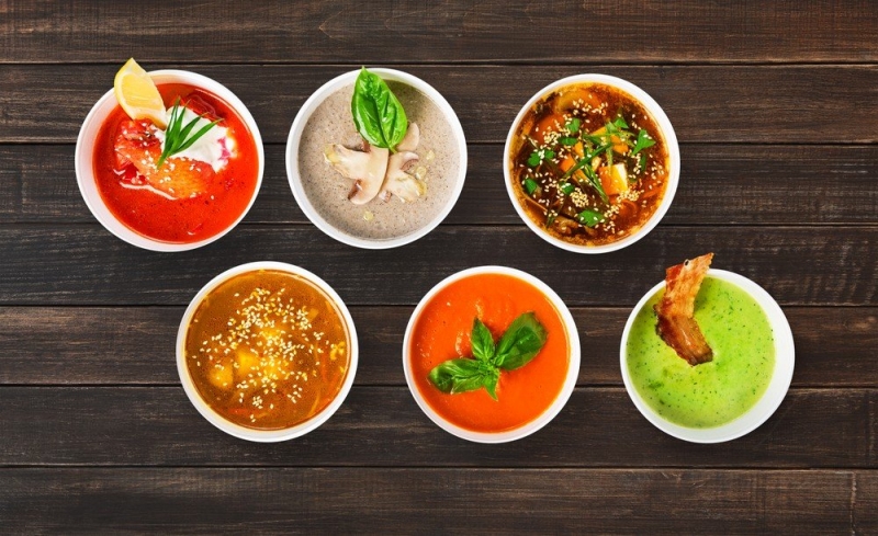Не окрошкой единой: 4 рецепта холодных супов, которые легко приготовить и вкусно съесть - «Я и Кухня»