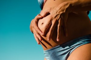 12 советов для беременных, как пережить адскую жару - «Беременность и роды»